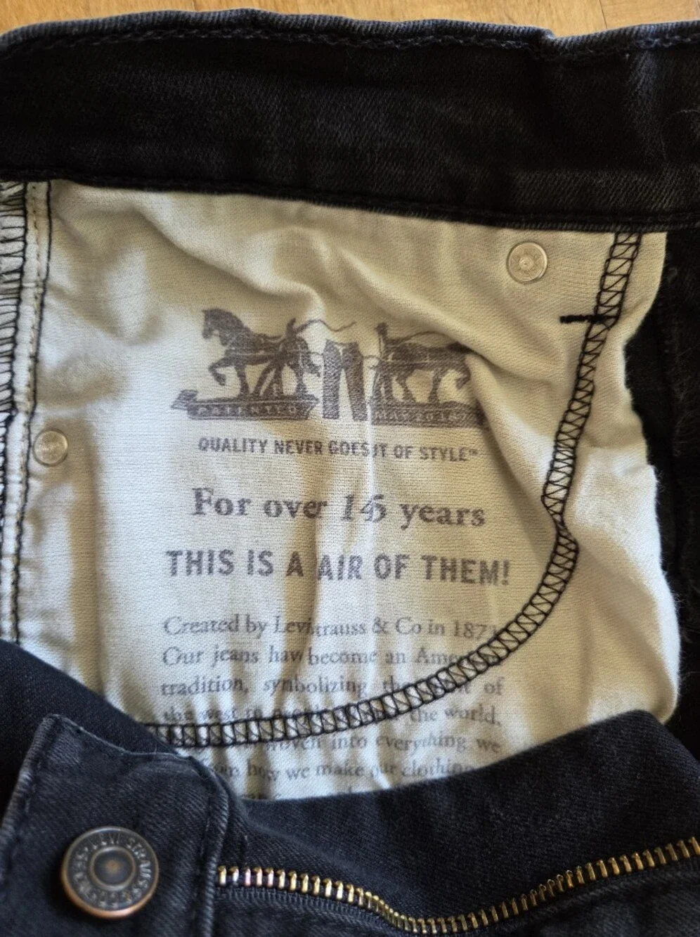 Levis classic straight